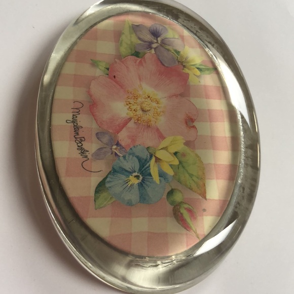 Paperweight glass Marjalein Bastin flower design gently used great condition - Picture 9 of 10